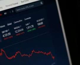 Invertir Siendo Joven: 5 Pasos para tu Futuro Financiero