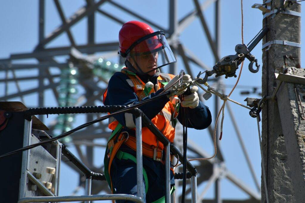 La Gestión Red Eléctrica tras 48 Horas de Silencio y Negación: Analizamos el Post-Apagón red-electrica