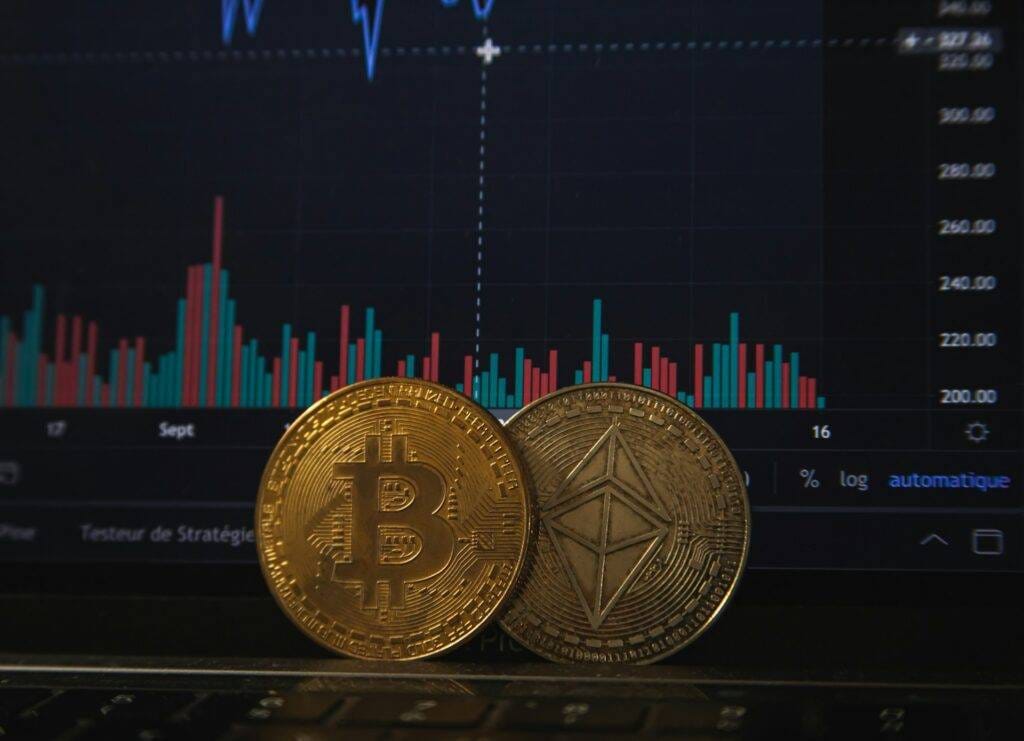 Bitcoin en la Cuerda Floja: ¿Anuncia la Brutal Toma de Beneficios el Fin de la Fiesta (otra vez) en 2025? AXIOMMA (AXM) filtra para ti la información clave de mercados: noticias de criptomonedas y bolsa, análisis económico e inversiones en España