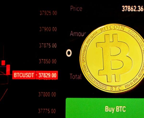 bitcoin caida mayo 2025