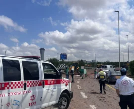 Impacto misil hutí aeropuerto Ben Gurión
