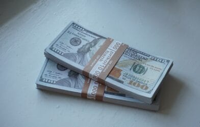 El Interés Compuesto: El “Superpoder” Financiero que Deberías Dominar Antes de los 30 Qué es el Interés Compuesto y por qué es Clave para Jóvenes