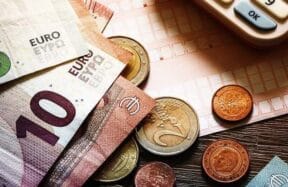 A partir de qué ingresos se considera pobreza en España